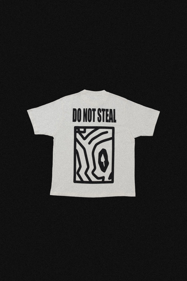Dliri O's Tee (C1) // White Swan